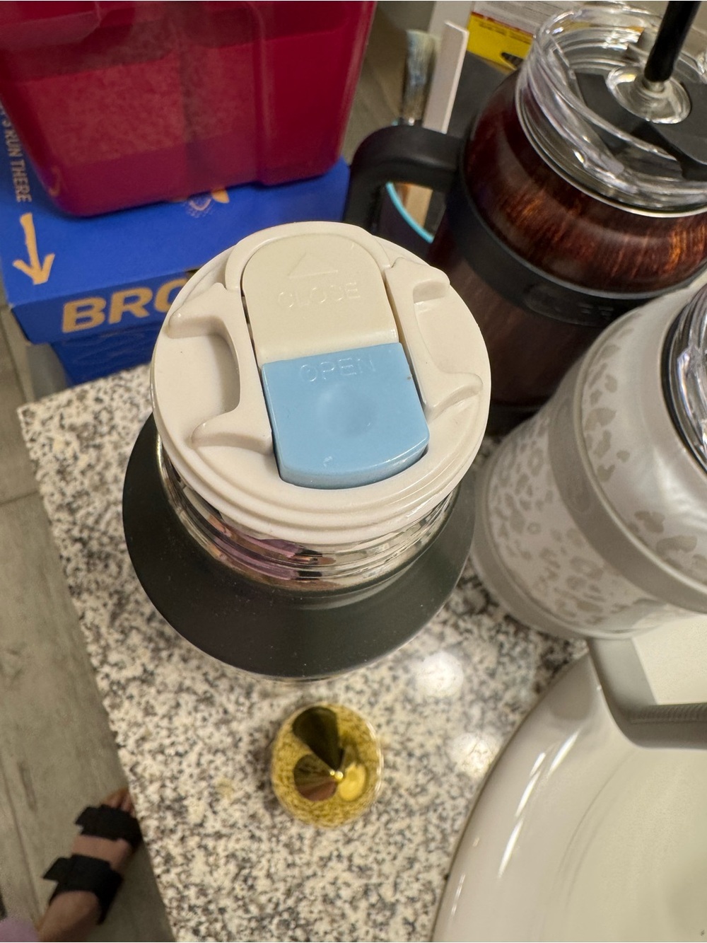 thermos - Picture 3 of 6